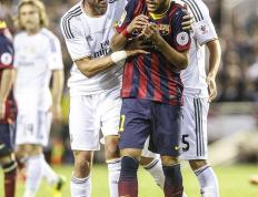 九游-詹姆斯重返赛场，战术调整首场状态出色，皇家马德里观众沸腾！上演精彩一战的简单介绍