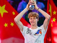 九游-关于德约科维奇在加拿大队比赛中突破纪录，大胜引发热议！的信息