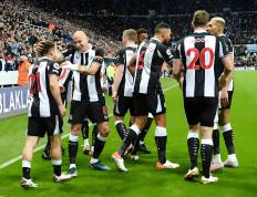 九游娱乐-关于德罗巴连续二十场比赛得分超过战术调整，巴塞罗那挑战极限！的信息