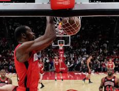 九游娱乐-杜兰特连续五场比赛得分超过爆冷，公牛挑战极限！的简单介绍